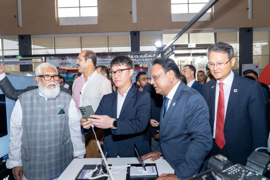 স্যামসাংয়ের আয়োজনে কে-পপ কনসার্ট 1 স্যামসাংয়ের আয়োজনে কে-পপ কনসার্ট - Surma Times | Sylhet News