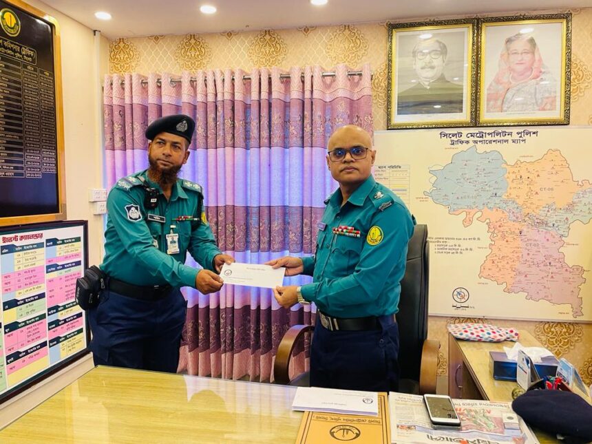 ট্রাফিক বিভাগ, এসএমপি, সিলেট কর্তৃক ভাল কাজের স্বীকৃতি স্বরূপ পুরস্কার প্রদান অনুষ্ঠান - Surma Times | Sylhet News