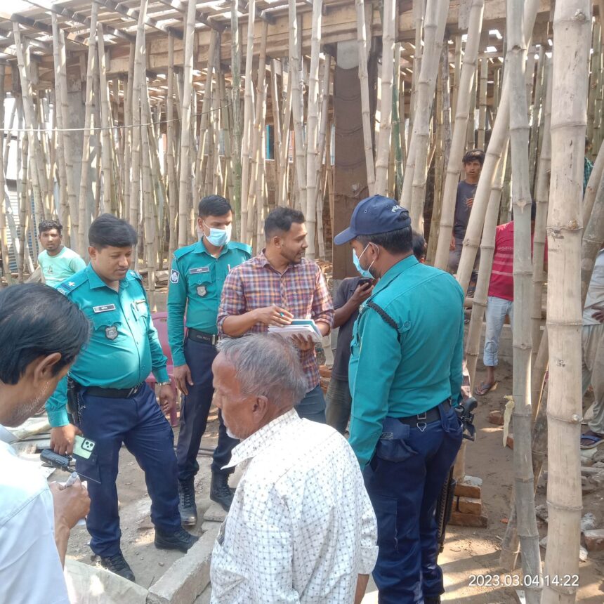 সিলেটে বেআইনী নির্মাণ কাজ পুলিশী হস্তক্ষেপে বন্ধ 1 সিলেটে বেআইনী নির্মাণ কাজ পুলিশী হস্তক্ষেপে বন্ধ - Surma Times | Sylhet News