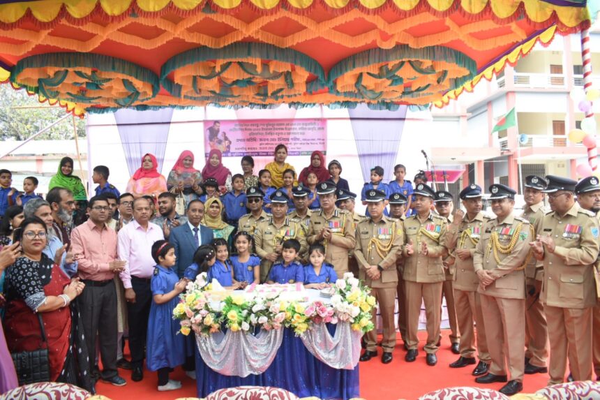 জাতির পিতা বঙ্গবন্ধু শেখ মুজিবুর রহমানের ১০৩ তম জন্মবার্ষিকী ও জাতীয় শিশু দিবস ২০২৩ উপলক্ষে পুলিশ লাইন্স উচ্চ বিদ্যালয় মাঠে কেক কাটা ও চিত্রাঙ্কন প্রতিযোগীতা অনুষ্ঠিত - Surma Times | Sylhet News