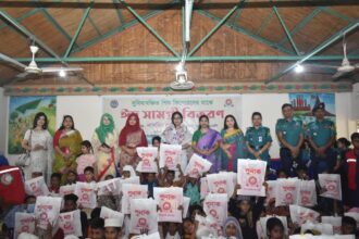 সিলেট মেট্রোপলিটন পুলিশ নারী কল্যাণ সমিতি পুনাক এর উদ্যোগে সুবিধাবঞ্চিত পথশিশু কিশোরদের মাঝে ঈদ সামগ্রী বিতরণ 10 সিলেট মেট্রোপলিটন পুলিশ নারী কল্যাণ সমিতি পুনাক এর উদ্যোগে সুবিধাবঞ্চিত পথশিশু কিশোরদের মাঝে ঈদ সামগ্রী বিতরণ - Surma Times | Sylhet News