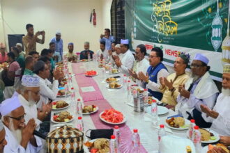 শ্যামল সিলেট ও নিউজক্লিকবিডির ইফতার মাহফিলে সুধীজনের মিলনমেলা 4 শ্যামল সিলেট ও নিউজক্লিকবিডির ইফতার মাহফিলে সুধীজনের মিলনমেলা - Surma Times | Sylhet News