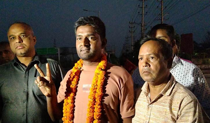 জামিনে কারামুক্ত হলেন সাংবাদিক শামসুজ্জামান - Surma Times | Sylhet News