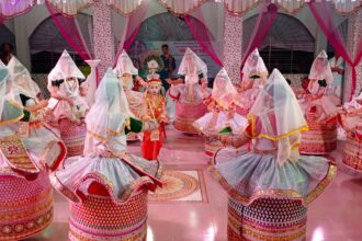 সিলেটে ইন্দো—বাংলা বসন্তরাস উৎসব অনুষ্ঠিত 4 সিলেটে ইন্দো—বাংলা বসন্তরাস উৎসব অনুষ্ঠিত - Surma Times | Sylhet News