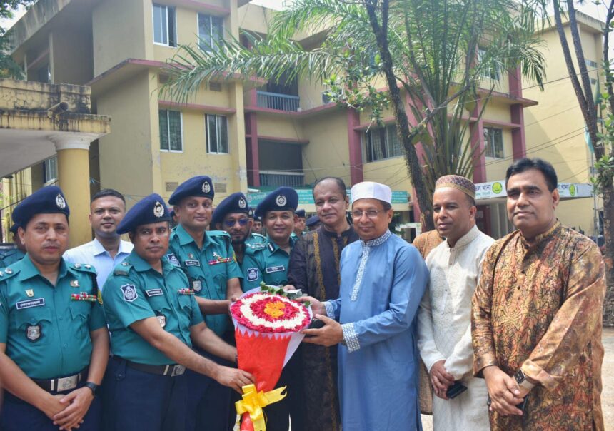 সিলেট এসএমপি"র কোতোয়ালি মডেল থানা পরিদর্শন করলেন আইজিপি 1 সিলেট এসএমপি"র কোতোয়ালি মডেল থানা পরিদর্শন করলেন আইজিপি - Surma Times | Sylhet News