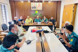 উপ-পুলিশ কমিশনার (ট্রাফিক) কার্যালয়ে নিরাপদ সড়ক চাই (নিসচা) এর সাথে মতবিনিময় সভা অনুষ্ঠিত - Surma Times | Sylhet News