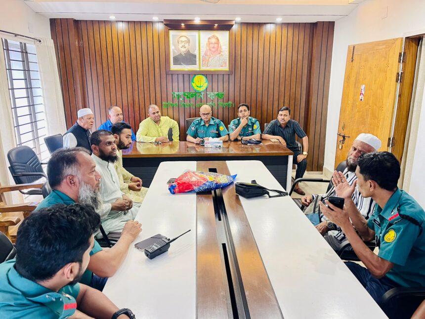 উপ-পুলিশ কমিশনার (ট্রাফিক) কার্যালয়ে নিরাপদ সড়ক চাই (নিসচা) এর সাথে মতবিনিময় সভা অনুষ্ঠিত 1 উপ-পুলিশ কমিশনার (ট্রাফিক) কার্যালয়ে নিরাপদ সড়ক চাই (নিসচা) এর সাথে মতবিনিময় সভা অনুষ্ঠিত - Surma Times | Sylhet News