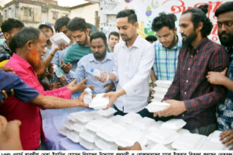 ১৭নং ওয়ার্ড ছাত্রলীগের উদ্যোগে ইফতার বিতরণ - Surma Times | Sylhet News