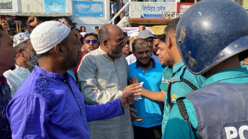 ফ্যাসিস্ট সরকারের পতন না হওয়া পর্যন্ত বিএনপির কর্মীরা ঘরে ফিরে যাবে না : কাইয়ুম চৌধুরী 1 ফ্যাসিস্ট সরকারের পতন না হওয়া পর্যন্ত বিএনপির কর্মীরা ঘরে ফিরে যাবে না : কাইয়ুম চৌধুরী - Surma Times | Sylhet News