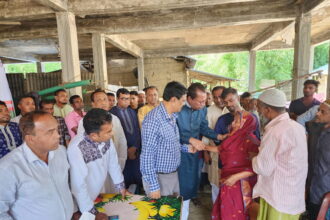 সুনামগঞ্জে বজ্রপাতে নিহত ৬ পরিবারকে তারেক রহমানের অনুদান - Surma Times | Sylhet News