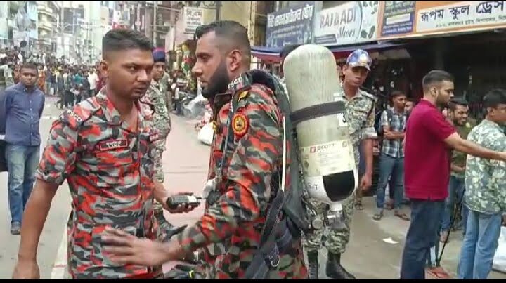 সিলেট নগরীর জিন্দাবাজারস্থ জালালাবাদ মার্কেটে অগ্নিকাণ্ড, আগুন নিয়ন্ত্রণে - Surma Times | Sylhet News