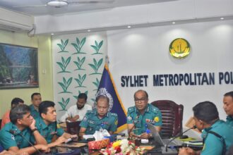 এসএমপি‘র এপ্রিল/২০২৩ খ্রিঃ মাসের অপরাধ পর্যালোচনা সভা অনুষ্ঠিত 22 এসএমপি‘র এপ্রিল/২০২৩ খ্রিঃ মাসের অপরাধ পর্যালোচনা সভা অনুষ্ঠিত - Surma Times | Sylhet News