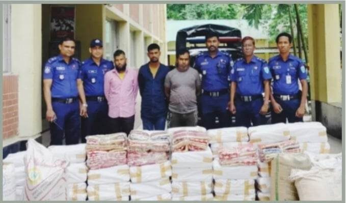 সিলেটে ভারতীয় শাড়ি-চিনির চালানসহ তিন চোরাকারবারি আটক 1 সিলেটে ভারতীয় শাড়ি-চিনির চালানসহ তিন চোরাকারবারি আটক - Surma Times | Sylhet News