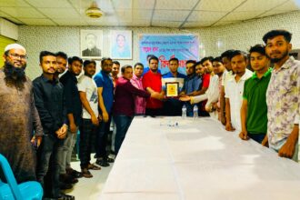কোম্পানীগঞ্জ ছাত্র পরিষদের সাবেক সাধারণ সম্পাদককে বিদায়ী সংবর্ধনা 8 কোম্পানীগঞ্জ ছাত্র পরিষদের সাবেক সাধারণ সম্পাদককে বিদায়ী সংবর্ধনা - Surma Times | Sylhet News