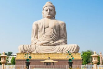 সিলেট বৌদ্ধ বিহারে বুদ্ধ পূর্ণিমা উপলক্ষ্যে সিলেট বৌদ্ধ সমিতির দুদিন ব্যাপী কর্মসূচী - Surma Times | Sylhet News