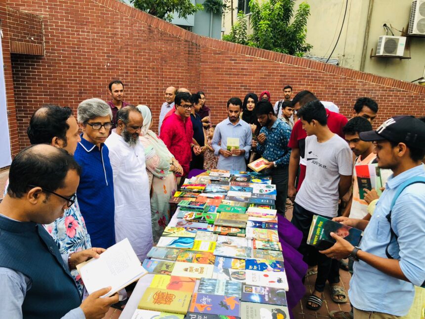 বইবন্ধুত্ব সৃষ্টির আহবান জানানোর মধ্য দিয়ে ইনোভেটর বই বিনিময় উৎসব অনুষ্ঠিত 1 বইবন্ধুত্ব সৃষ্টির আহবান জানানোর মধ্য দিয়ে ইনোভেটর বই বিনিময় উৎসব অনুষ্ঠিত - Surma Times | Sylhet News