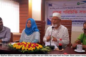 ‘শিক্ষার আলো থেকে দূরে নেশার অন্ধকারে ডুবিয়ে রাখা হয়েছিল চা জনগোষ্ঠীকে’ 20 ‘শিক্ষার আলো থেকে দূরে নেশার অন্ধকারে ডুবিয়ে রাখা হয়েছিল চা জনগোষ্ঠীকে’ - Surma Times | Sylhet News