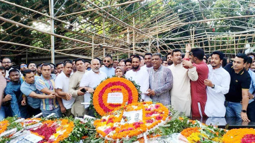 বঙ্গবন্ধুর প্রতিকৃতিতে সিলেটের নবনির্বাচিত মেয়র আনোয়ারুজ্জামানের শ্রদ্ধা - Surma Times | Sylhet News