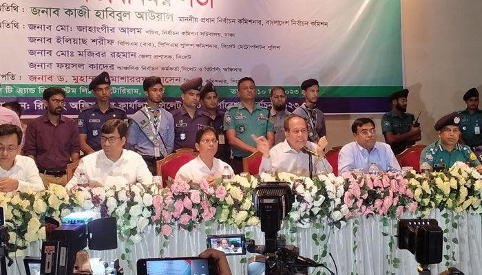 আচরণবিধি লঙ্ঘনের অভিযোগ এলে প্রার্থিতা বাতিল হবে: সিলেটে সিইসি 1 আচরণবিধি লঙ্ঘনের অভিযোগ এলে প্রার্থিতা বাতিল হবে: সিলেটে সিইসি - Surma Times | Sylhet News
