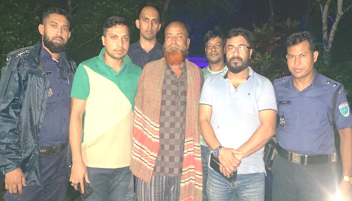 গোলাপগঞ্জের কুখ্যাত ডাকাত সর্দার আসমত আলীক আটক 1 গোলাপগঞ্জের কুখ্যাত ডাকাত সর্দার আসমত আলীক আটক - Surma Times | Sylhet News