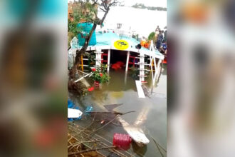 টাঙ্গুয়ার হাওরে পর্যটকবাহী নৌকাডুবি - Surma Times | Sylhet News