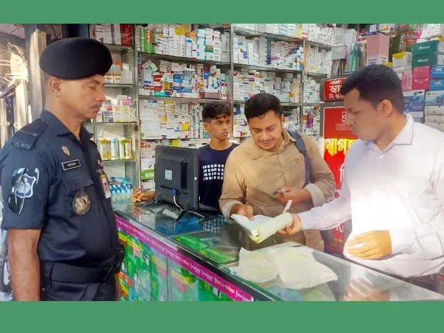 সিলেটে নরমাল স্যালাইনের কৃত্রিম সংকট সৃষ্টি- জরিমানা 1 সিলেটে নরমাল স্যালাইনের কৃত্রিম সংকট সৃষ্টি- জরিমানা - Surma Times | Sylhet News