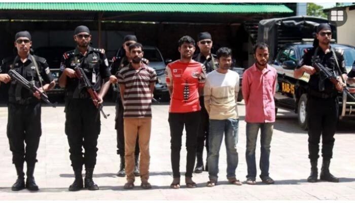 অস্ত্র বিস্ফোরক সরঞ্জামসহ আরসা কমান্ডার আটক 1 অস্ত্র বিস্ফোরক সরঞ্জামসহ আরসা কমান্ডার আটক - Surma Times | Sylhet News