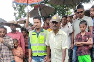সিলেট জেলা পুলিশের তৎপরতায় গোয়াইনঘাটে উদ্ধারকৃত বিশাল আকৃতির অজগর সাপ ফিরে গেলো প্রকৃতির নিরাপদ আশ্রয় 8 সিলেট জেলা পুলিশের তৎপরতায় গোয়াইনঘাটে উদ্ধারকৃত বিশাল আকৃতির অজগর সাপ ফিরে গেলো প্রকৃতির নিরাপদ আশ্রয় - Surma Times | Sylhet News