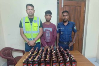 গোয়াইনঘাটে ভারতীয় মদ সহ আটক -১ 10 গোয়াইনঘাটে ভারতীয় মদ সহ আটক -১ - Surma Times | Sylhet News