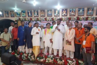 শ্রী কৃষ্ণের জন্মাষ্টমী উপলক্ষে সার্বজনীন জন্মাষ্টমী উদযাপন পরিষদের আয়োজনে ভক্তিমূলক সাংস্কৃতিক অনুষ্ঠান ও ধর্মাসভা অনুষ্ঠিত 14 শ্রী কৃষ্ণের জন্মাষ্টমী উপলক্ষে সার্বজনীন জন্মাষ্টমী উদযাপন পরিষদের আয়োজনে ভক্তিমূলক সাংস্কৃতিক অনুষ্ঠান ও ধর্মাসভা অনুষ্ঠিত - Surma Times | Sylhet News