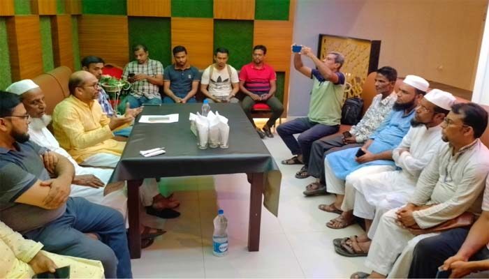 গোলাপগঞ্জে কর্মরত সাংবাদিকদের সাথে এলিম চৌধুরীর মতবিনিময় অনুষ্ঠিত - Surma Times | Sylhet News
