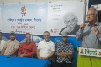 স্বাধীনতা সংগ্রাম থেকে বাংলার লোকায়ত জীবন তার কবিতায় ফুটে উঠেছে 20 স্বাধীনতা সংগ্রাম থেকে বাংলার লোকায়ত জীবন তার কবিতায় ফুটে উঠেছে - Surma Times | Sylhet News