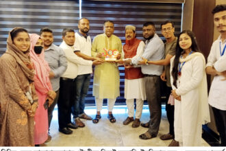 সিলেট সরকারি টেকনিক্যাল স্কুল ও কলেজ’র শতবর্ষ উদযাপন পরিষদের মেয়র আনোয়ারুজ্জামান চৌধুরীকে ফুলেল শুভেচ্ছা ও ক্রেস্ট প্রদান 14 সিলেট সরকারি টেকনিক্যাল স্কুল ও কলেজ’র শতবর্ষ উদযাপন পরিষদের মেয়র আনোয়ারুজ্জামান চৌধুরীকে ফুলেল শুভেচ্ছা ও ক্রেস্ট প্রদান - Surma Times | Sylhet News