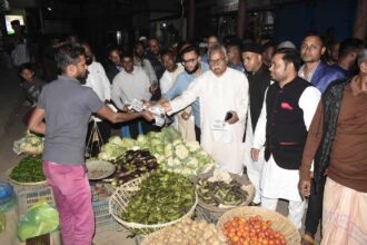 দীর্ঘদিন পর ভোটাররা নৌকা প্রতীক পেয়ে উল্লাসিত: শফিক চৌধুরী 8 দীর্ঘদিন পর ভোটাররা নৌকা প্রতীক পেয়ে উল্লাসিত: শফিক চৌধুরী - Surma Times | Sylhet News