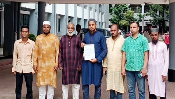 সিলেট পাসপোর্ট অফিসের ঘুষ- দুর্নীতি বন্ধের দাবিতে প্রধান উপদেষ্টাকে স্মারকলিপি - Surma Times | Sylhet News