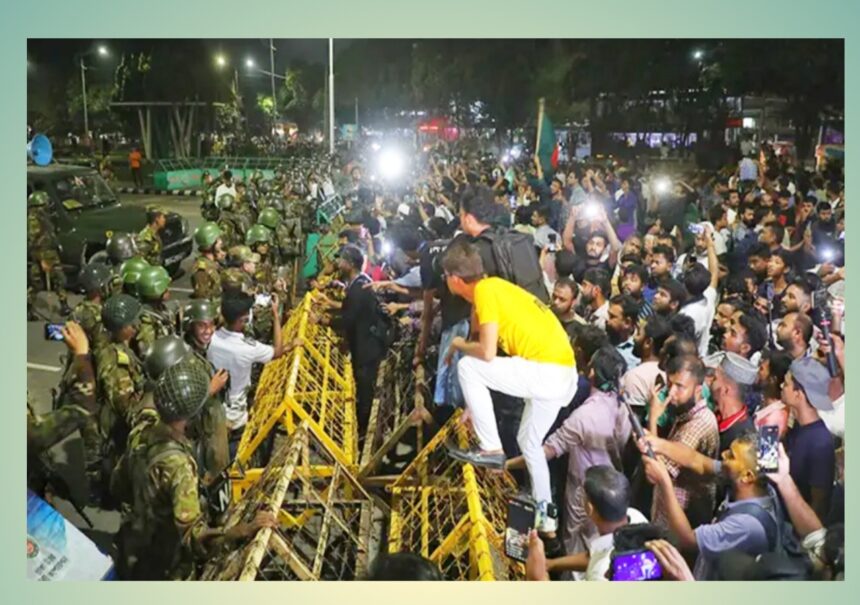 বঙ্গভবনের ব্যারিকেডভাঙার চেষ্টা, সাউন্ড গ্রেনেড নিক্ষেপ 1 বঙ্গভবনের ব্যারিকেডভাঙার চেষ্টা, সাউন্ড গ্রেনেড নিক্ষেপ - Surma Times | Sylhet News