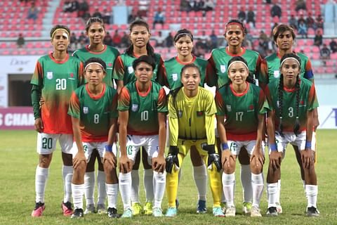 নারী সাফ চ্যাম্পিয়নশিপ বাংলাদেশ ভুটানের বিপক্ষে প্রথমার্ধেই ৫–১ গোলে এগিয়ে - Surma Times | Sylhet News
