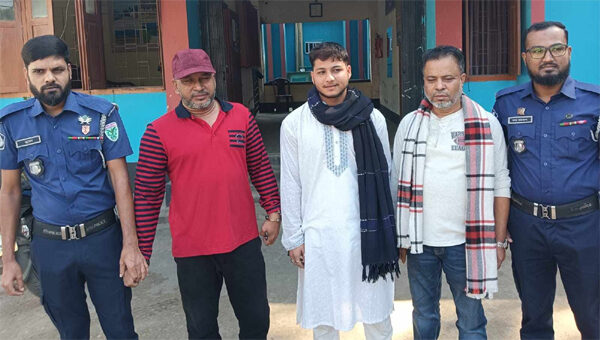 সিলেটে বিদেশি মদসহ আটক ইউপি চেয়ারম্যান কারাগারে 1 সিলেটে বিদেশি মদসহ আটক ইউপি চেয়ারম্যান কারাগারে - Surma Times | Sylhet News