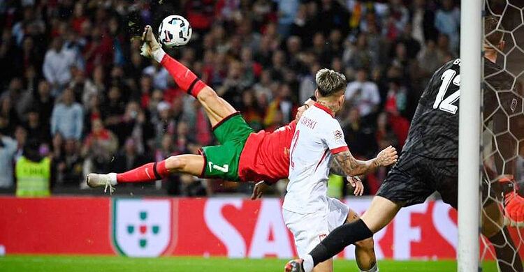 পোল্যান্ডকে গোলবন্যায় ভাসিয়ে কোয়ার্টারে রোনালদোর পর্তুগাল 1 পোল্যান্ডকে গোলবন্যায় ভাসিয়ে কোয়ার্টারে রোনালদোর পর্তুগাল - Surma Times | Sylhet News