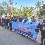 খেলার মাঠে মেলা বন্ধের দাবিতে আদালত প্রাঙ্গণে মানববন্ধন - Surma Times | Sylhet News