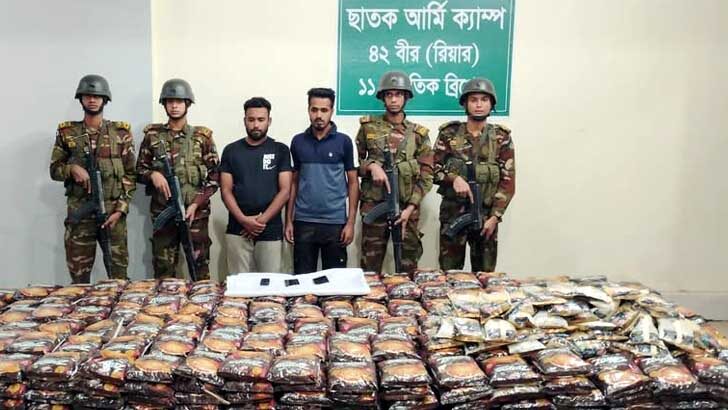 সেনাবাহিনীর অভিযানে ভারতীয় খাদ্য সামগ্রী জব্দ, দুই ছাত্রদল কর্মী গ্রেফতার 1 সেনাবাহিনীর অভিযানে ভারতীয় খাদ্য সামগ্রী জব্দ, দুই ছাত্রদল কর্মী গ্রেফতার - Surma Times | Sylhet News