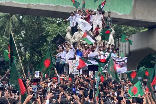 বছরের প্রথমদিনে স্বাস্থ্যকার্ড পাচ্ছেন জুলাই বিপ্লবে আহতরা 1 বছরের প্রথমদিনে স্বাস্থ্যকার্ড পাচ্ছেন জুলাই বিপ্লবে আহতরা - Surma Times | Sylhet News