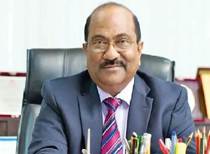 সাবেক ডেপুটি গভর্নর এসকে সুর গ্রেপ্তার 1 সাবেক ডেপুটি গভর্নর এসকে সুর গ্রেপ্তার - Surma Times | Sylhet News