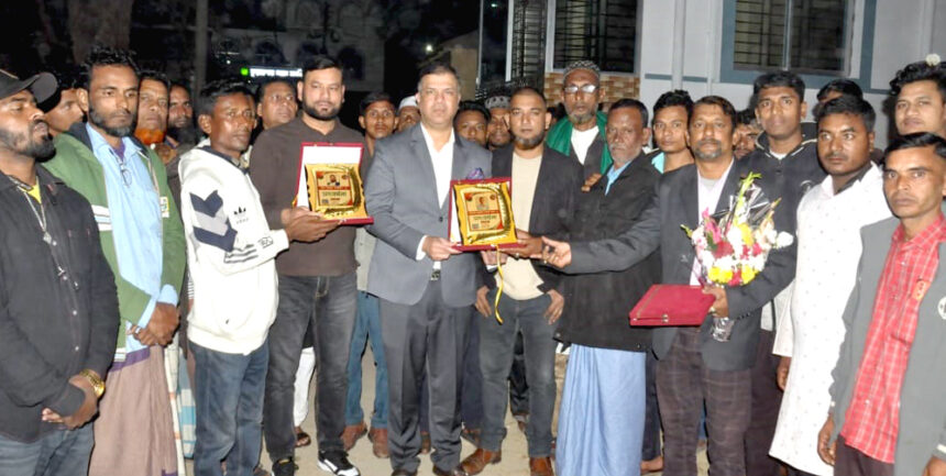 দুই প্রবাসী নেতাকে সংবর্ধনা 1 দুই প্রবাসী নেতাকে সংবর্ধনা - Surma Times | Sylhet News