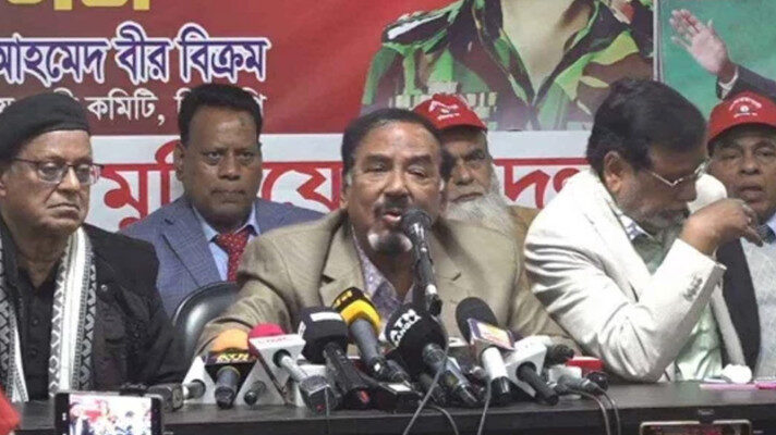 ‘নাতির বয়সী ছেলের বিএনপি মহাসচিবকে খোঁচা দেওয়া দুঃখজনক’ 1 ‘নাতির বয়সী ছেলের বিএনপি মহাসচিবকে খোঁচা দেওয়া দুঃখজনক’ - Surma Times | Sylhet News