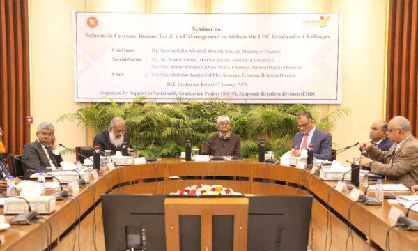 আমরা ভ্যাট নিয়ে নিজের পকেট ভারী করব না : অর্থ উপদেষ্টা - Surma Times | Sylhet News