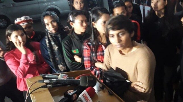 ক্যাম্প ছাড়ার হুমকি সাবিনাদের - Surma Times | Sylhet News