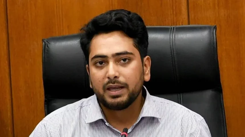 উপদেষ্টা পদ থেকে পদত্যাগ করছেন নাহিদ - Surma Times | Sylhet News