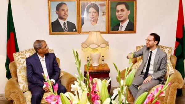 আওয়ামী লীগ নিষিদ্ধের ব্যাপারে জনগণ সিদ্ধান্ত নেবে: মির্জা ফখরুল - Surma Times | Sylhet News
