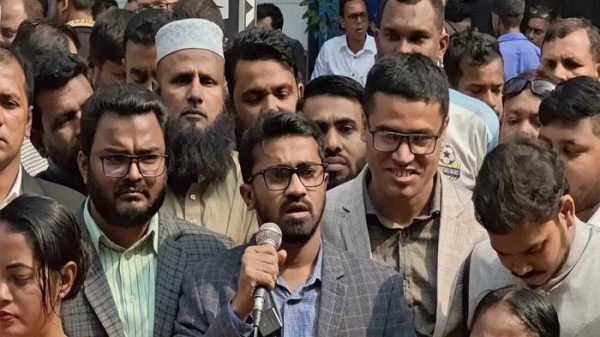 ৪৮ ঘণ্টার মধ্যে আ.লীগ নিষিদ্ধের দাবি - Surma Times | Sylhet News